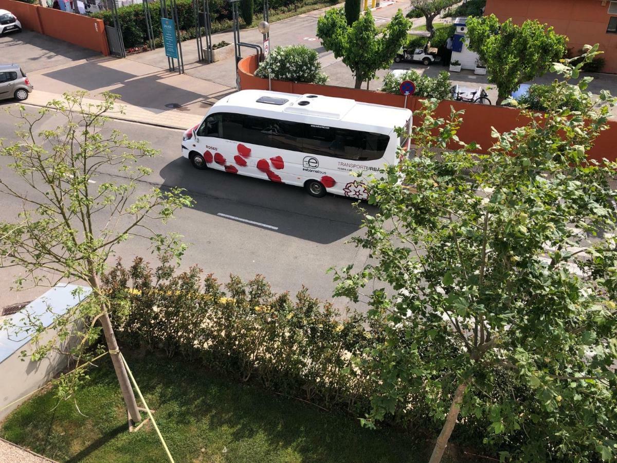 Appartement Plage Salata Rosas מראה חיצוני תמונה